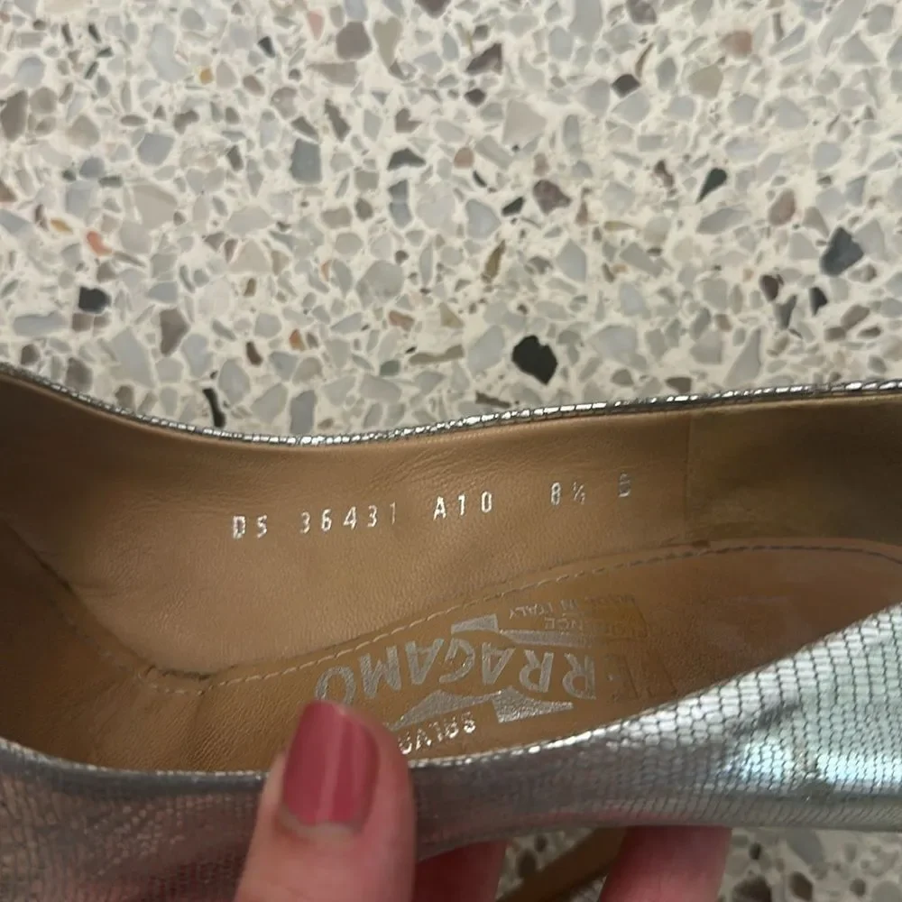 Salvatore Ferragamo silver metallic heels pumps 8.5